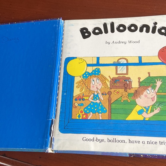 Hard cover childrens book Balloonia by Audrey Wood - Picture 2 of 3